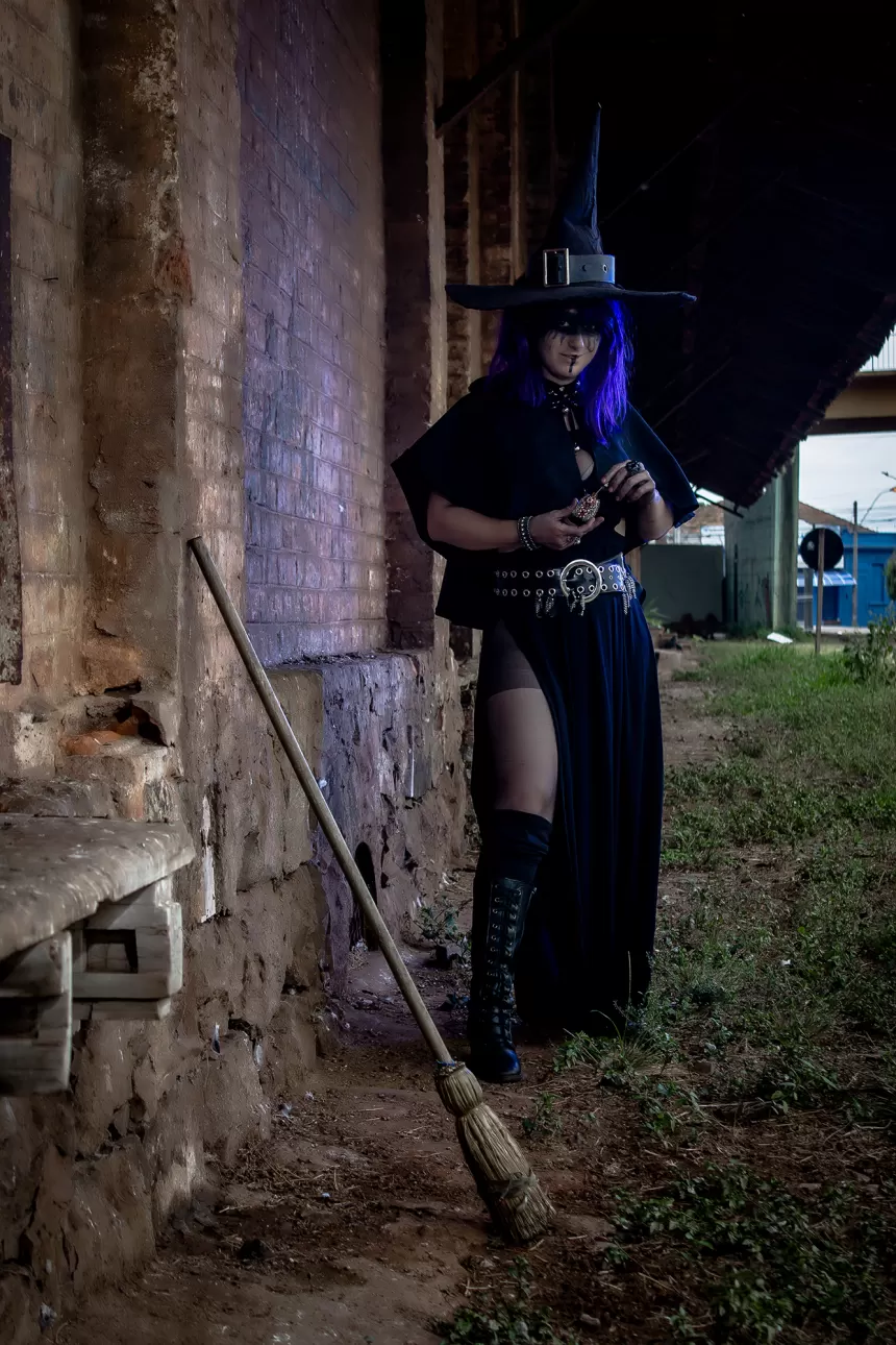 | Dia das Bruxas | Bruxa  por Gaby Sá recorte 4