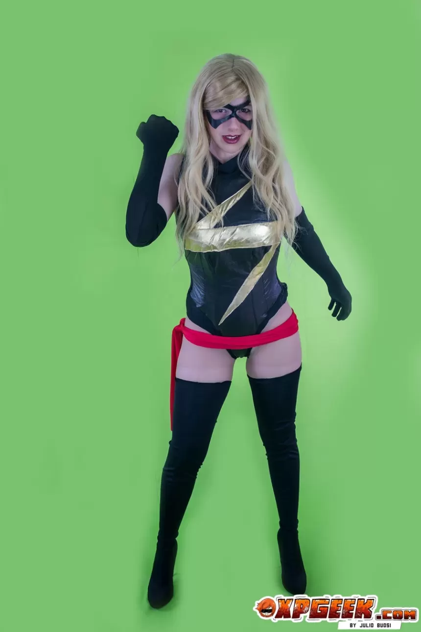 Capitã Marvel Vingadores por Gaby Sá (#5)