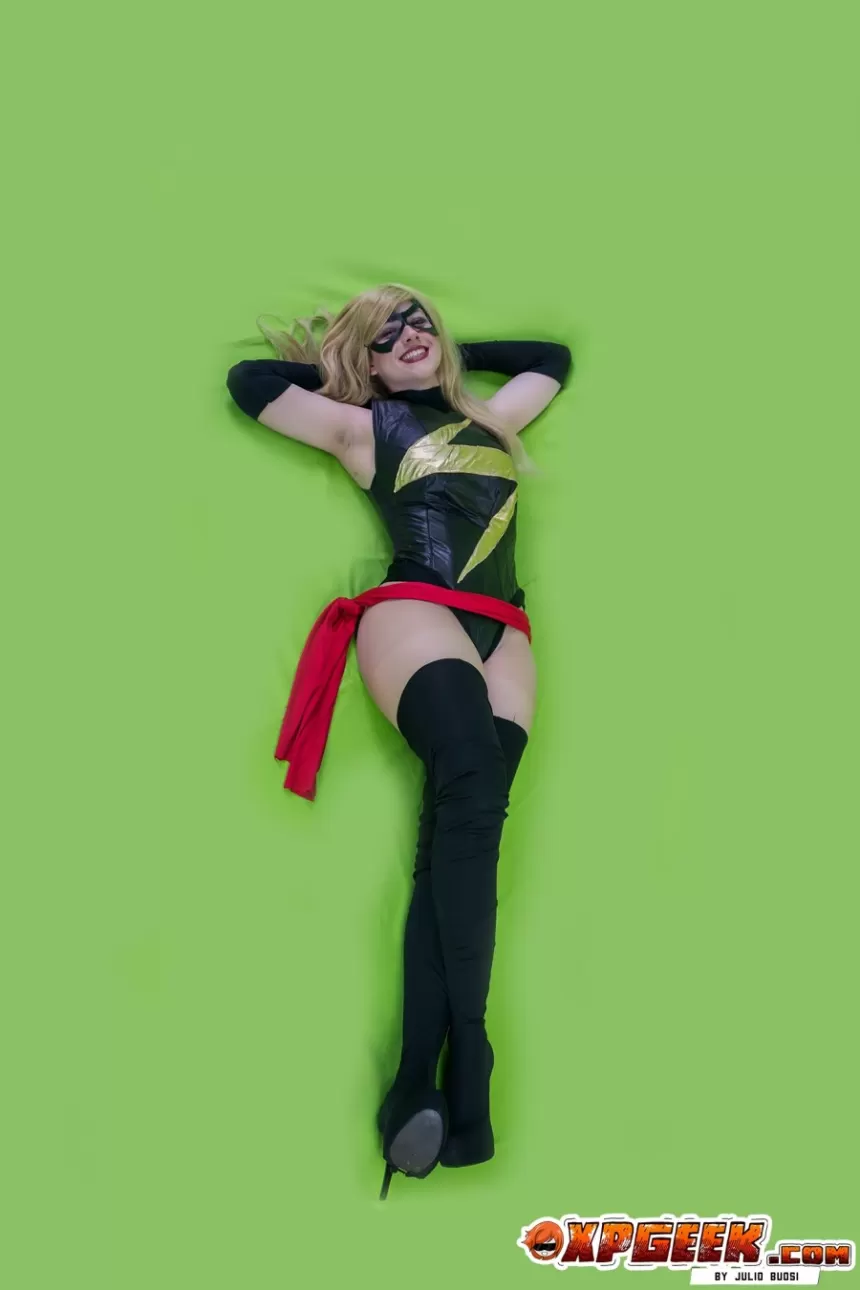 Capitã Marvel Vingadores por Gaby Sá (#12)