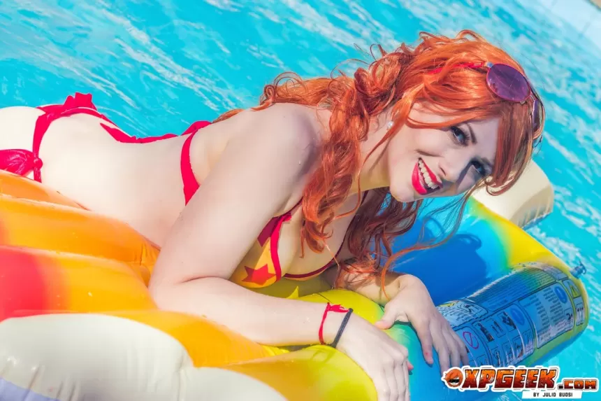 Nami Versão Biquini  One Piece  por  Gaby Sá (#6)