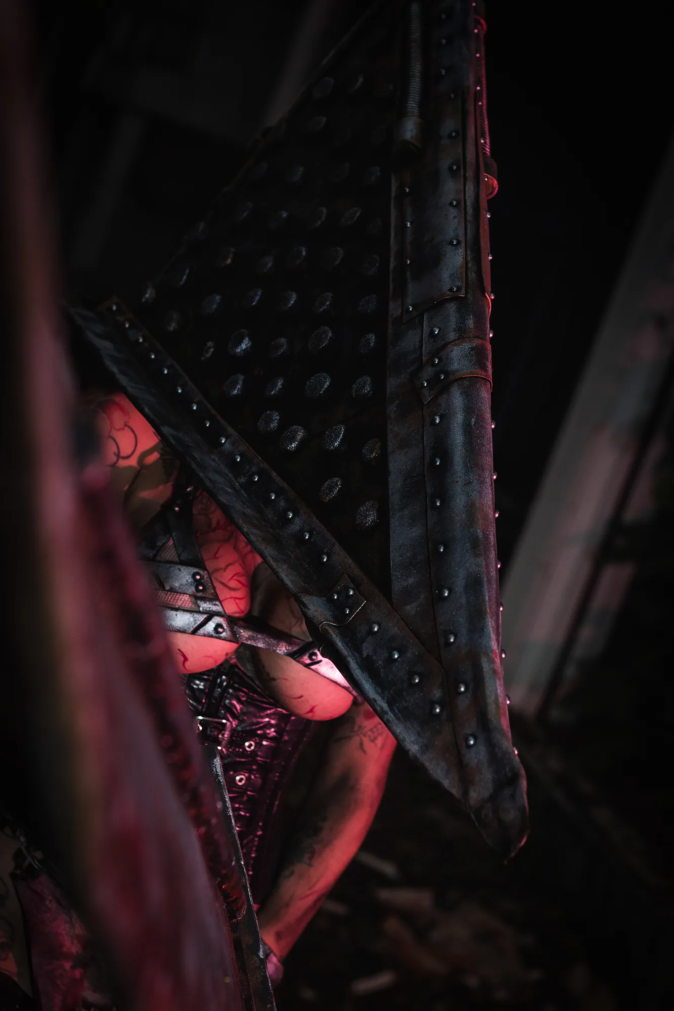 Foto 7 — Pyramid Head  por Jessy Angelus